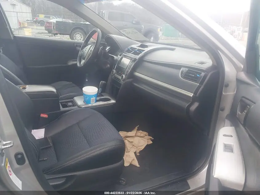 2013 TOYOTA CAMRY SE