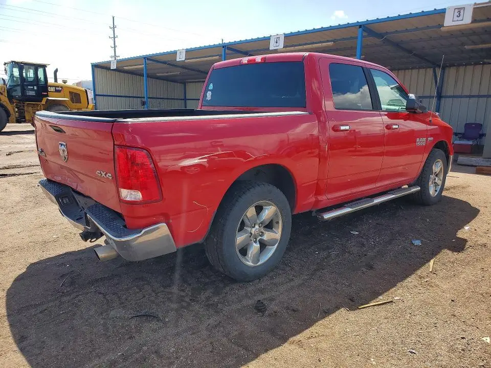2016 RAM 1500 SLT  