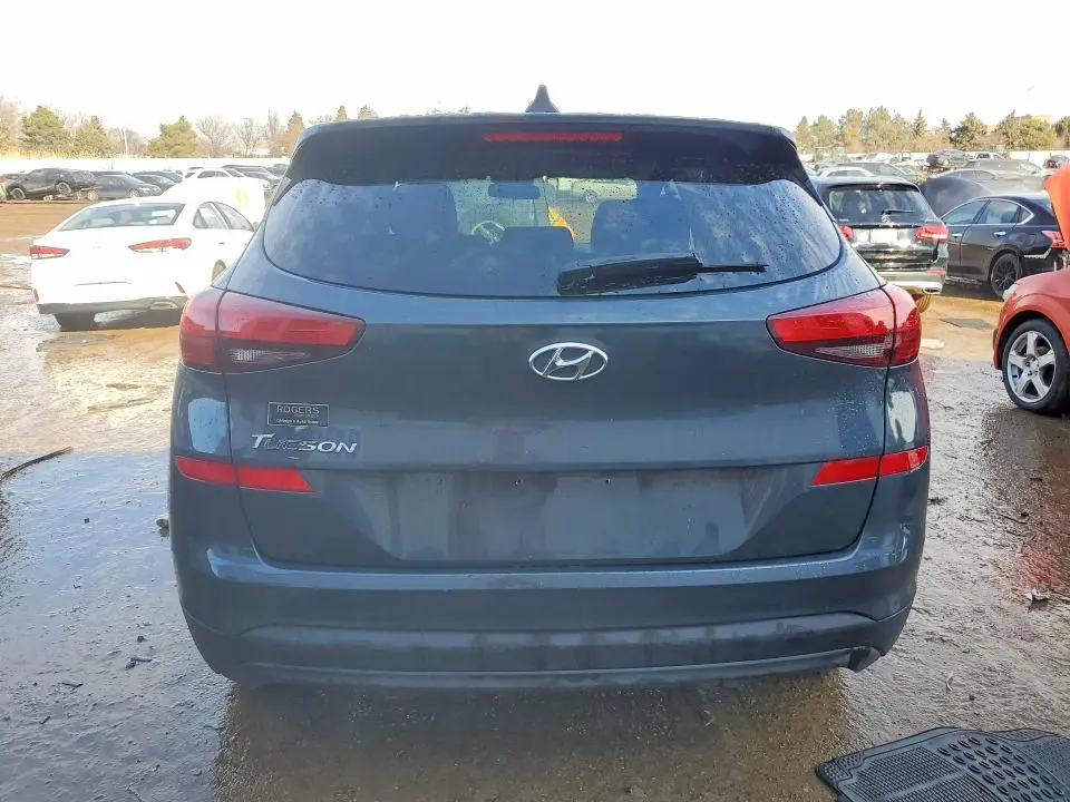 2021 HYUNDAI TUCSON SE  