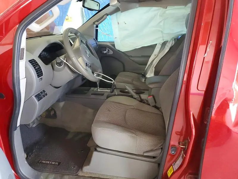 2015 NISSAN FRONTIER S  