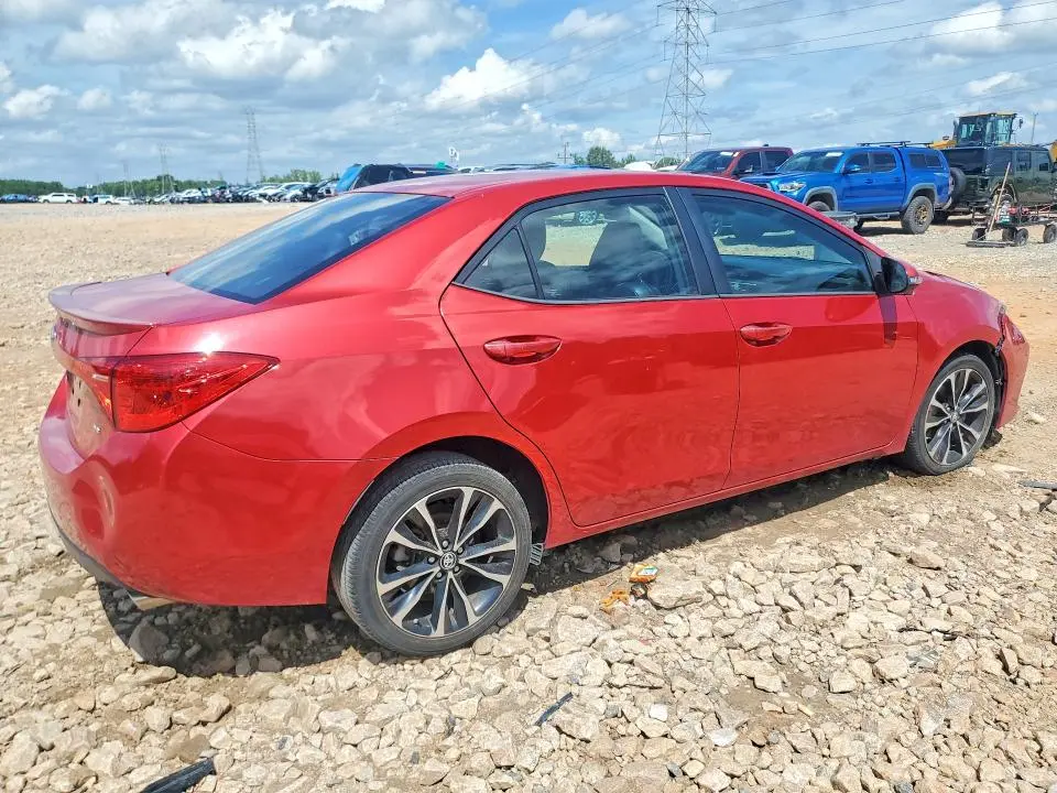 2017 TOYOTA COROLLA SE  