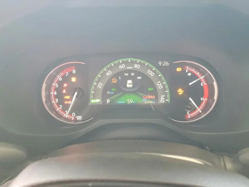 2025 TOYOTA RAV4 XLE  