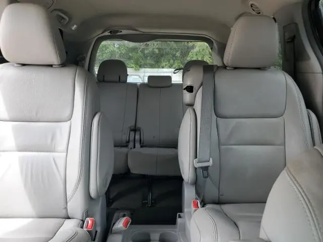 2015 TOYOTA SIENNA XLE  