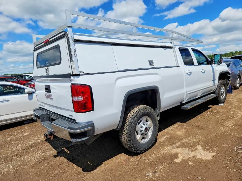 2018 GMC SIERRA K2500 SLE  