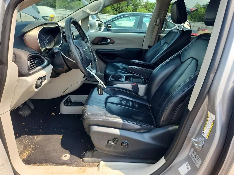 2017 CHRYSLER PACIFICA TOURING L  