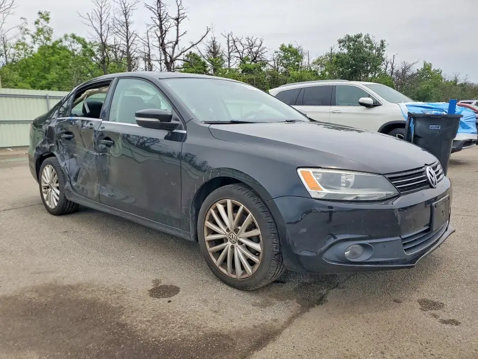 2012 VOLKSWAGEN JETTA SEL  