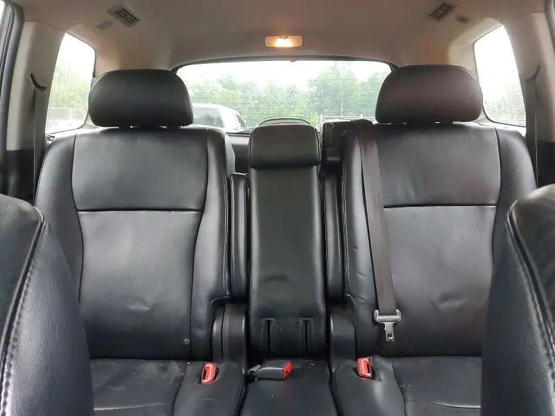 2010 TOYOTA HIGHLANDER SE  