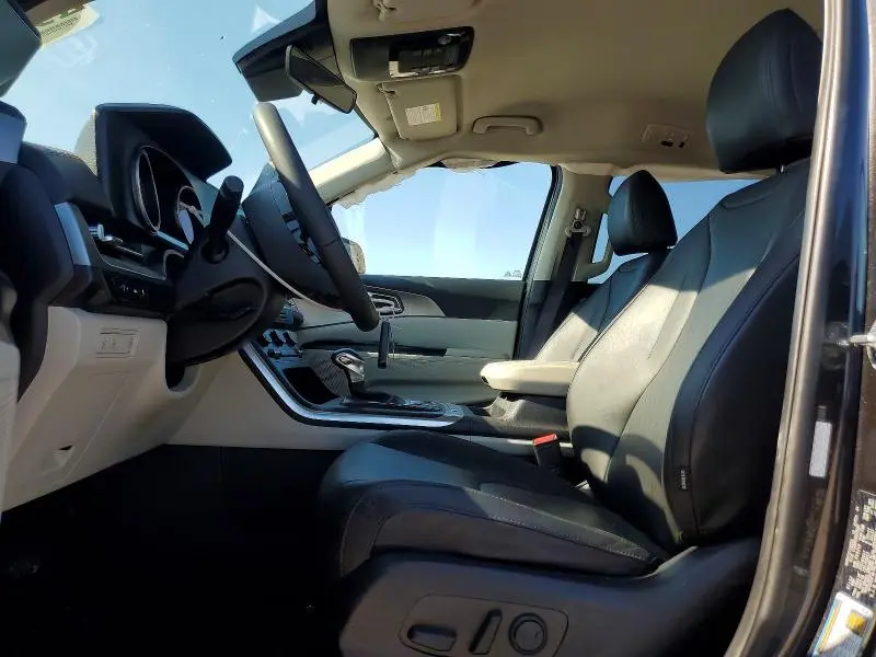 2023 KIA CARNIVAL LX  