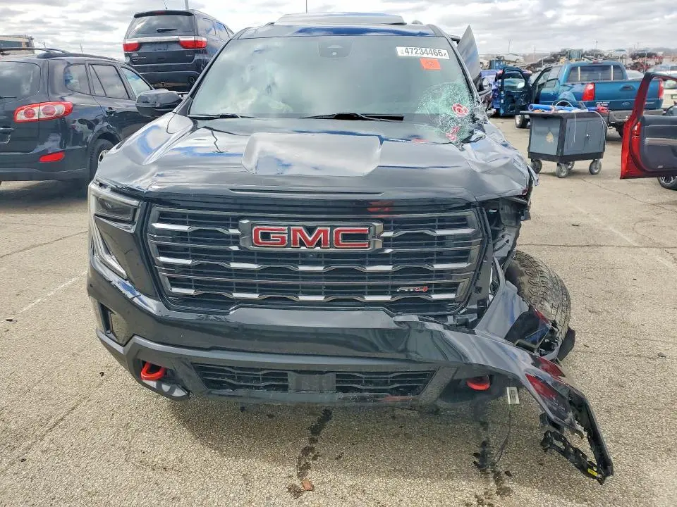 2024 GMC ACADIA AT4  