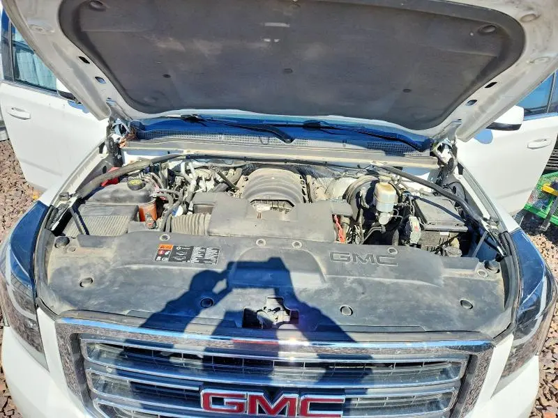 2015 GMC YUKON XL K1500 SLE  
