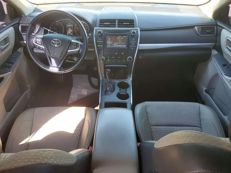 2015 TOYOTA CAMRY SE  