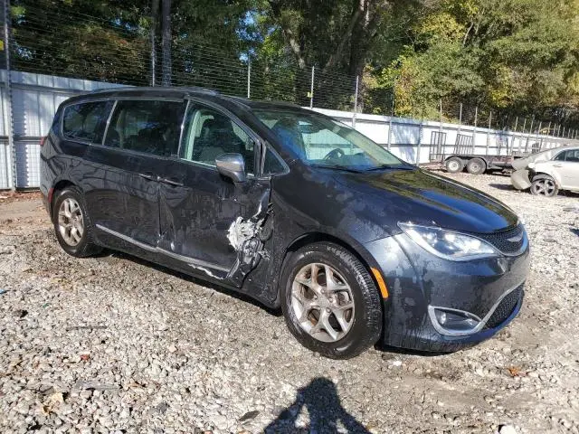 2019 CHRYSLER PACIFICA LIMITED  