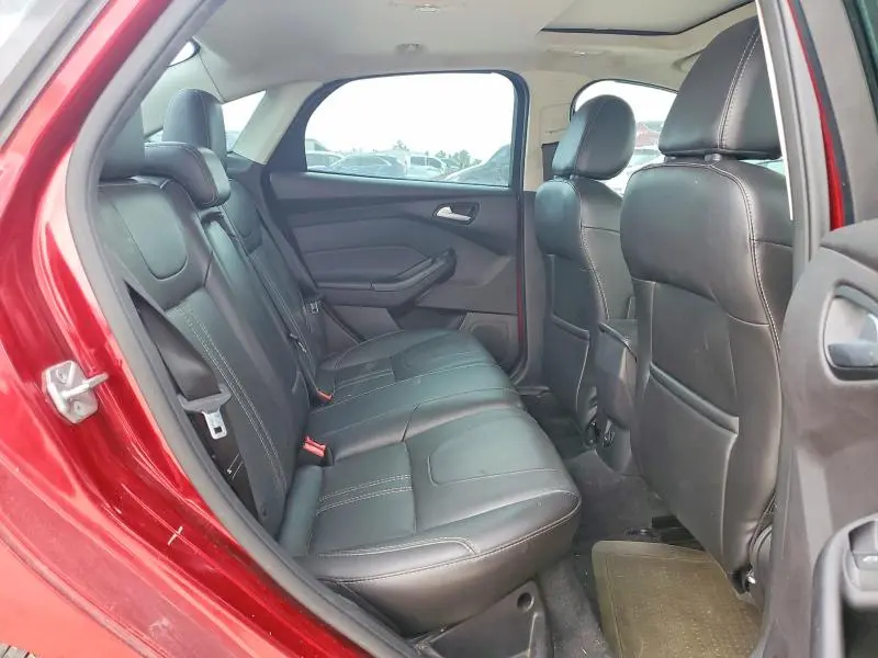 2014 FORD FOCUS SE  