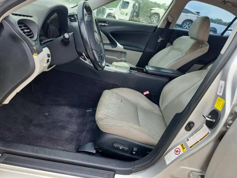2010 LEXUS IS 250  