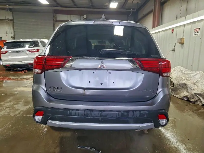 2017 MITSUBISHI OUTLANDER SE  