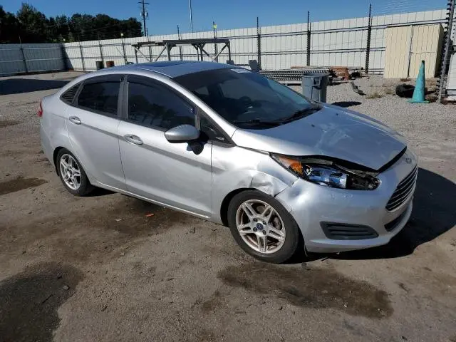 2017 FORD FIESTA SE  