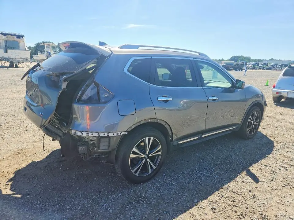 2018 NISSAN ROGUE SL  