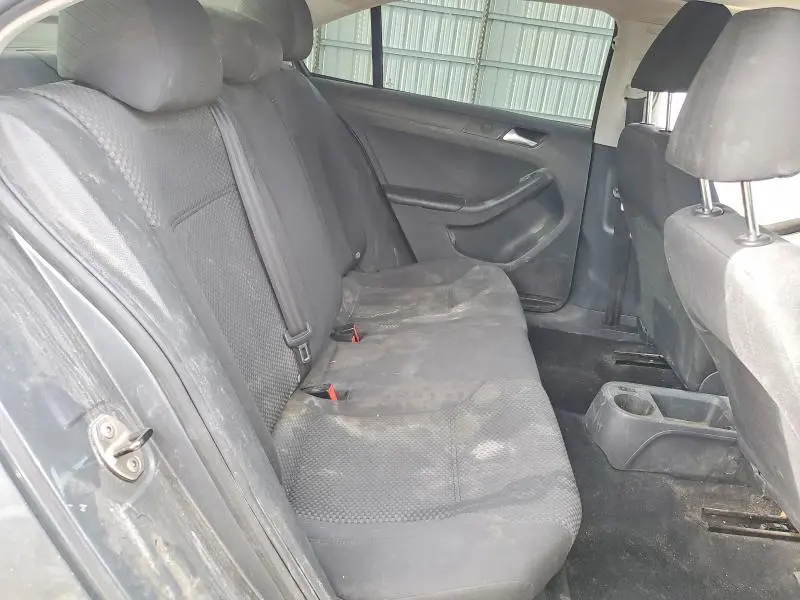 2013 VOLKSWAGEN JETTA BASE  