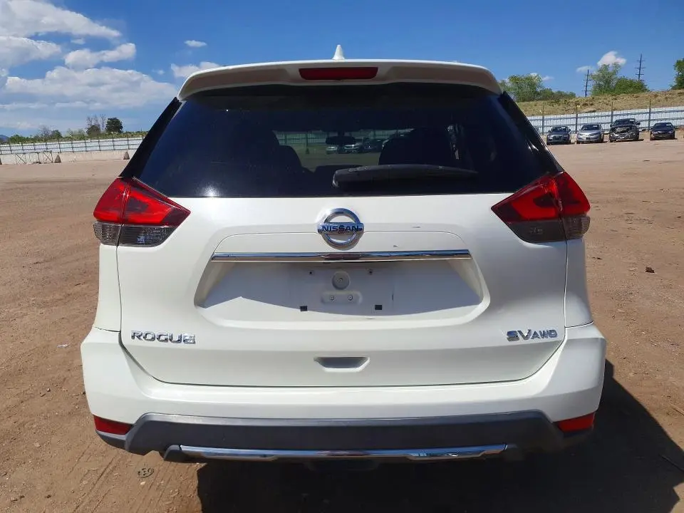 2017 NISSAN ROGUE SV  