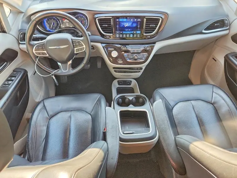 2017 CHRYSLER PACIFICA TOURING L PLUS  