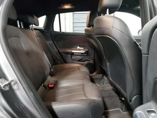 2021 MERCEDES-BENZ GLA 250