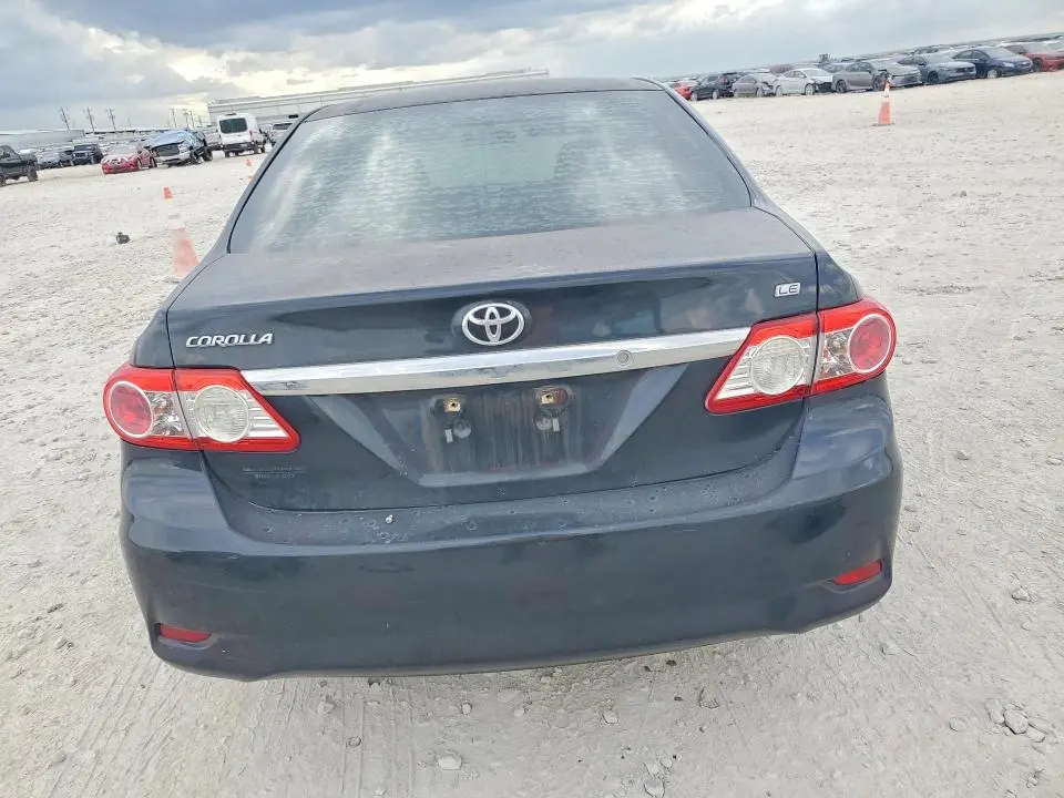 2013 TOYOTA COROLLA LE  