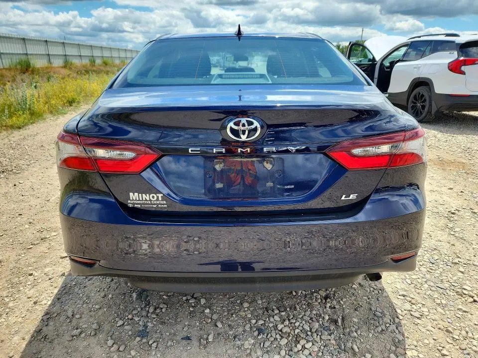 2022 TOYOTA CAMRY LE  