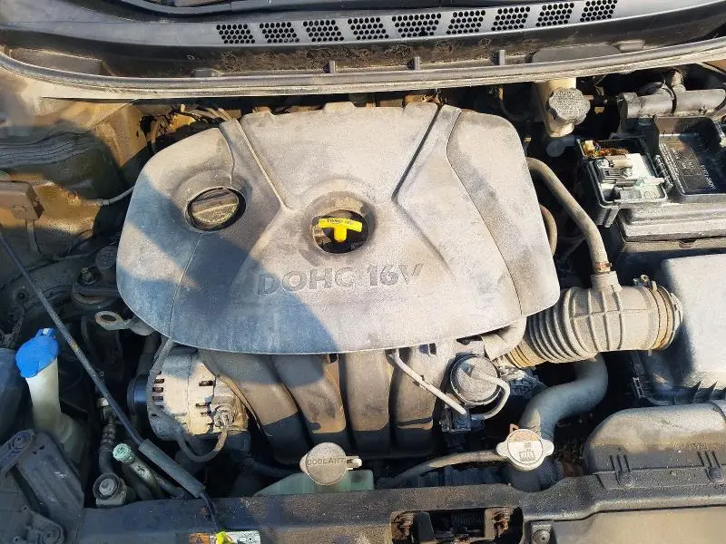 2013 HYUNDAI ELANTRA GL  