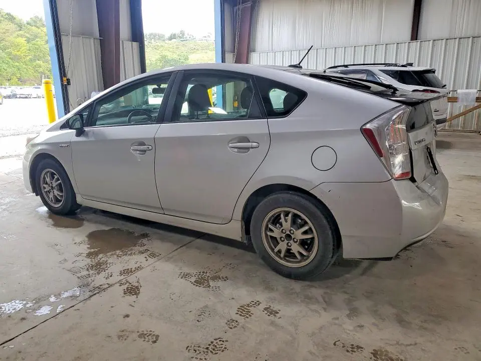 2011 TOYOTA PRIUS TWO  