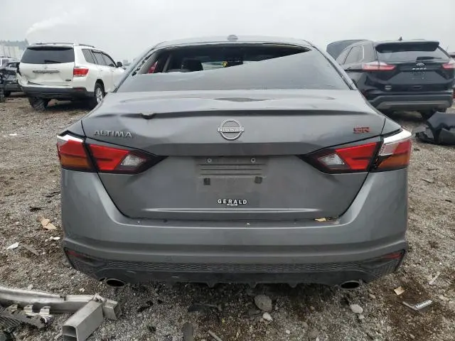 2024 NISSAN ALTIMA SR  