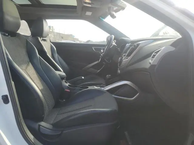 2013 HYUNDAI VELOSTER   