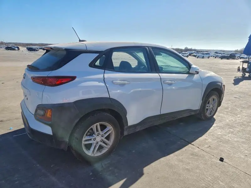 2020 HYUNDAI KONA SE  