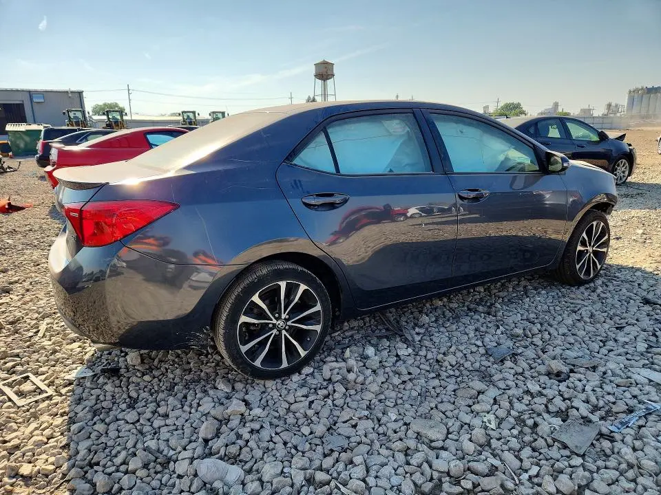 2019 TOYOTA COROLLA SE  