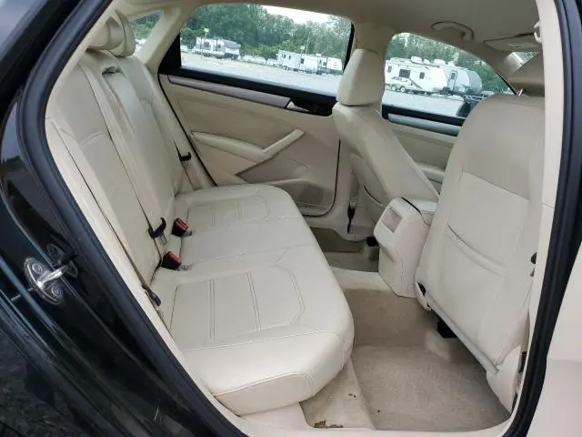 2015 VOLKSWAGEN PASSAT S  
