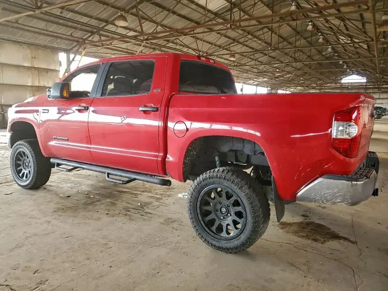 2016 TOYOTA TUNDRA CREWMAX SR5  