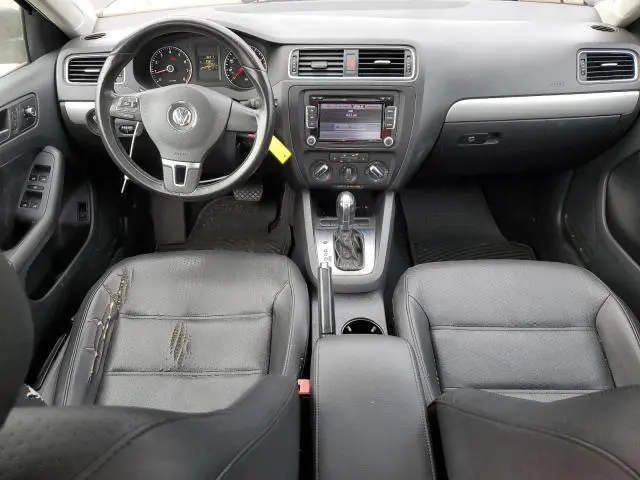 2013 VOLKSWAGEN JETTA SE  