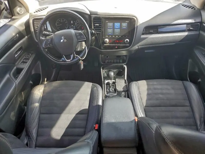 2020 MITSUBISHI OUTLANDER SE  