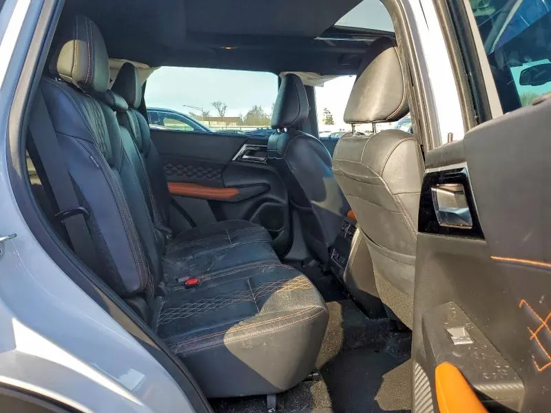 2022 MITSUBISHI OUTLANDER SEL  