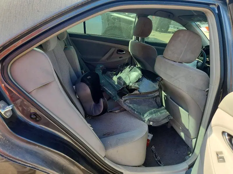 2011 TOYOTA CAMRY LE  