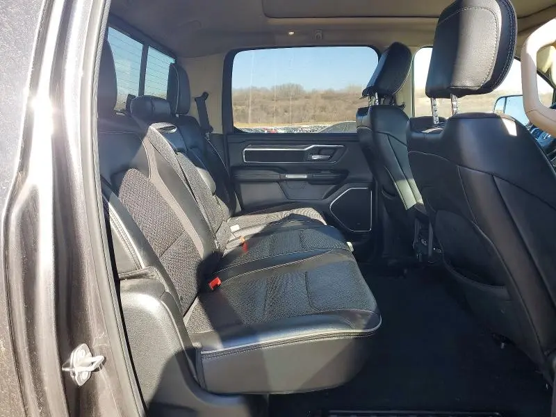 2019 RAM 1500 LARAMIE  