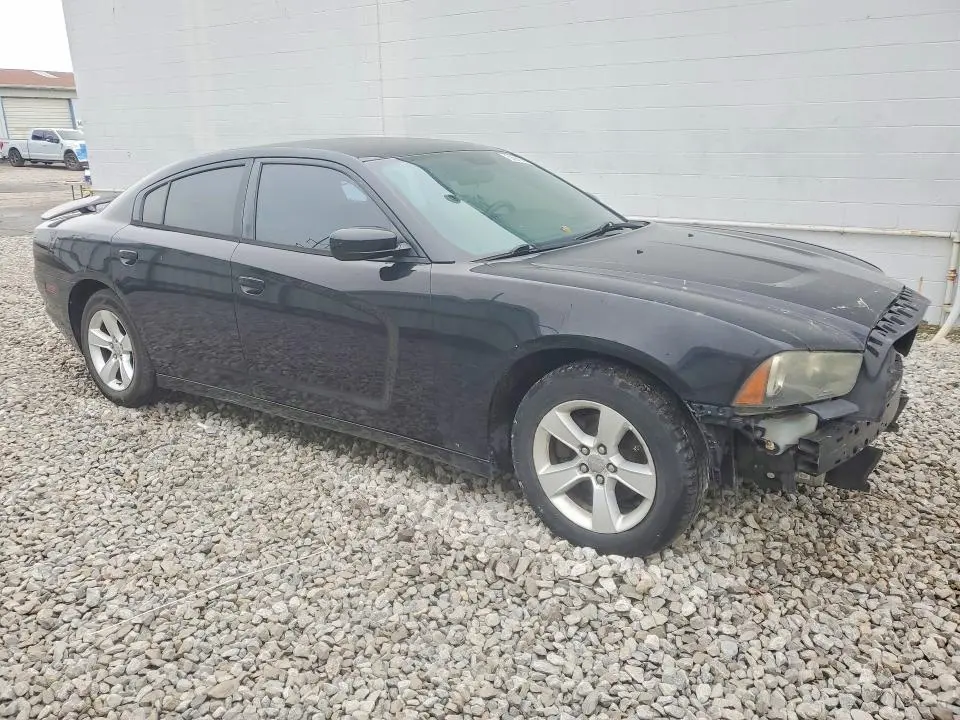 2014 DODGE CHARGER SE  