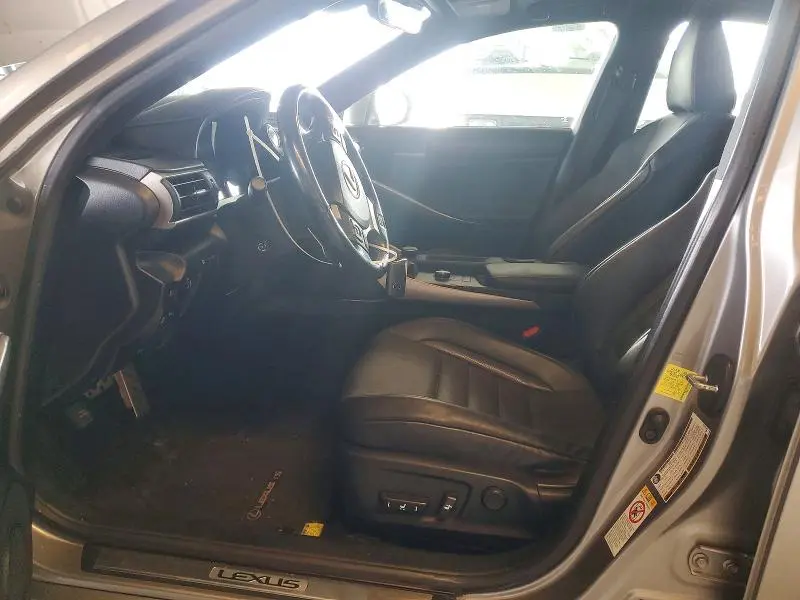 2018 LEXUS IS 300  