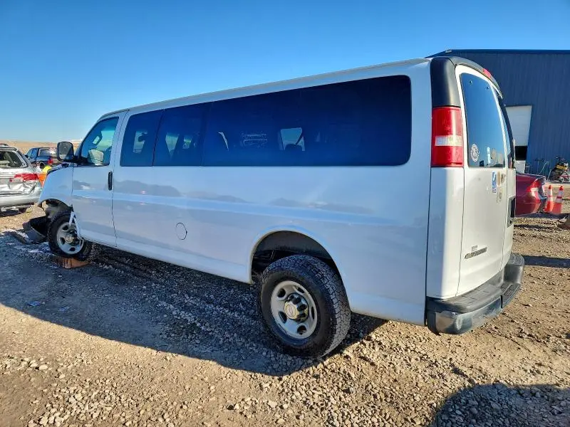 2017 CHEVROLET EXPRESS G3500 LT  