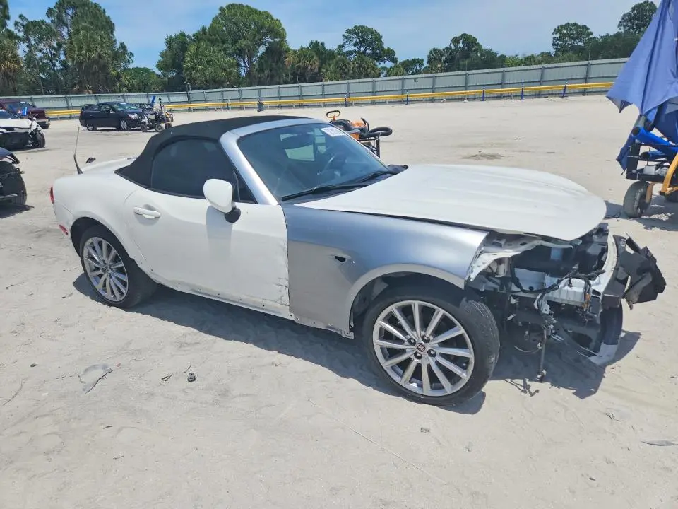 2017 FIAT 124 SPIDER CLASSICA  