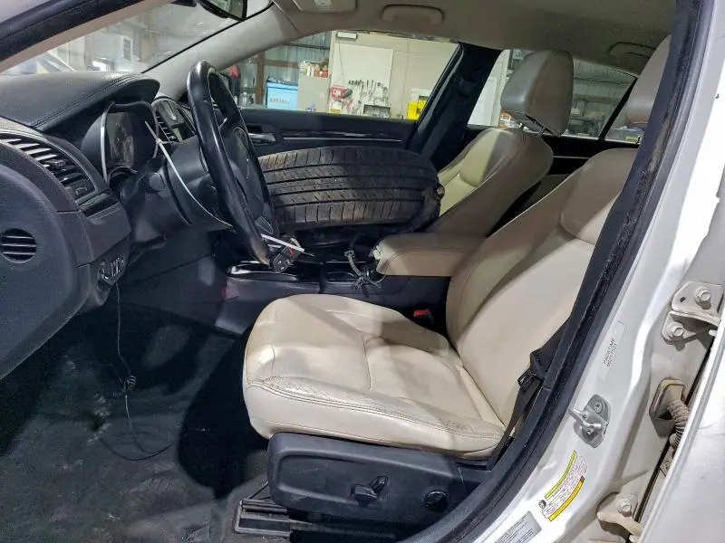 2015 CHRYSLER 300 LIMITED  