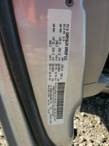 2010 CHRYSLER TOWN & COUNTRY TOURING  