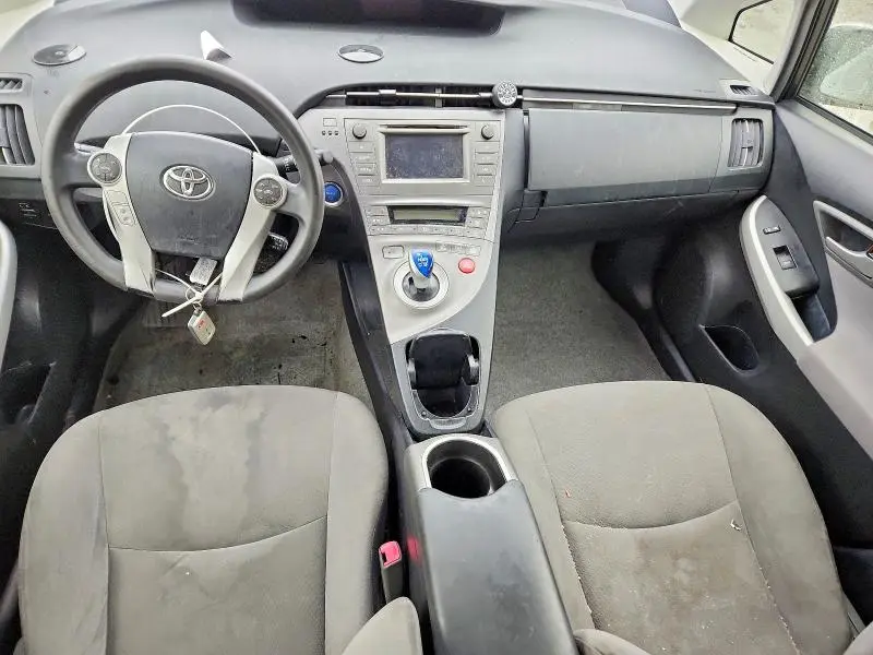 2013 TOYOTA PRIUS TWO  