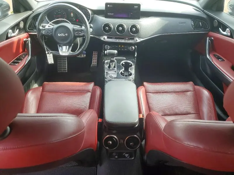 2022 KIA STINGER GT LINE  