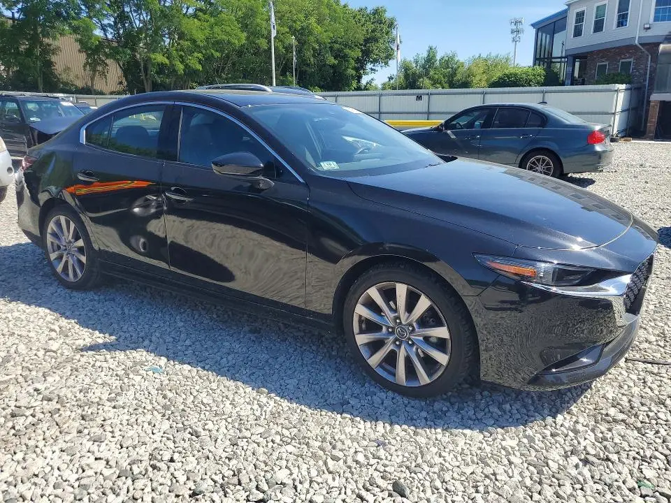 2019 MAZDA 3 PREMIUM  