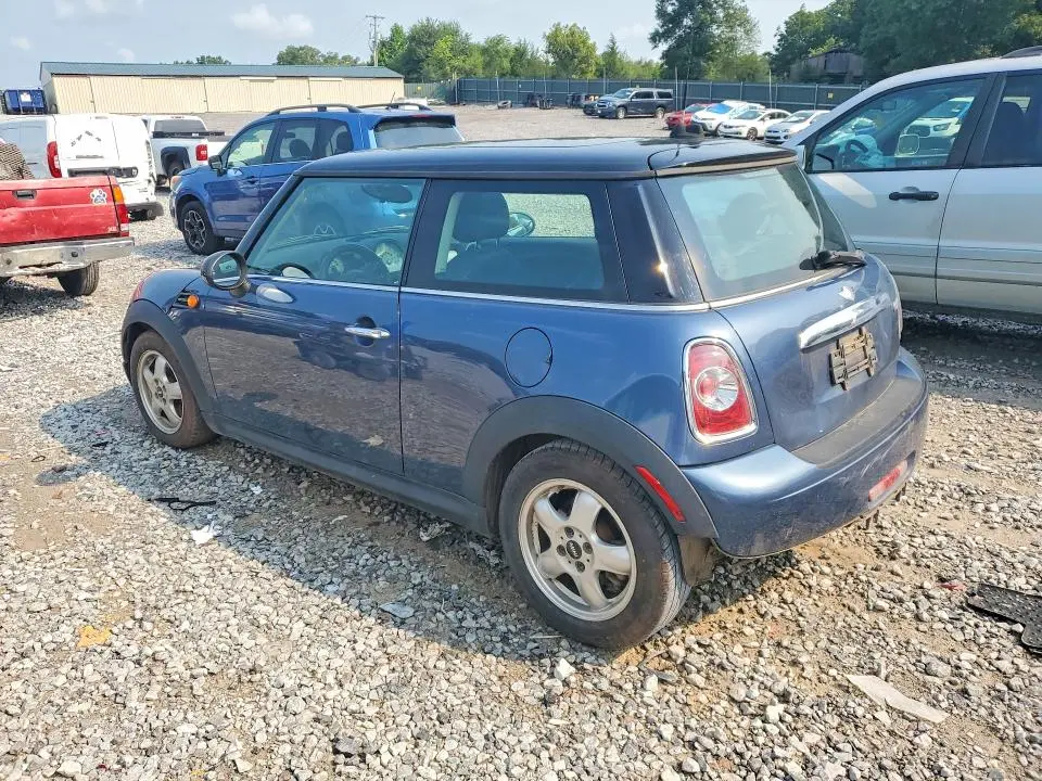 2011 MINI COOPER   